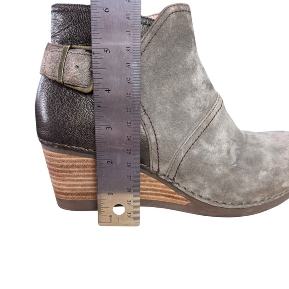 Dansko Shirley Wedge Leather/Suede Ankle Boots in Taupe – Sz 38 (US 8) - Picture 8 of 13